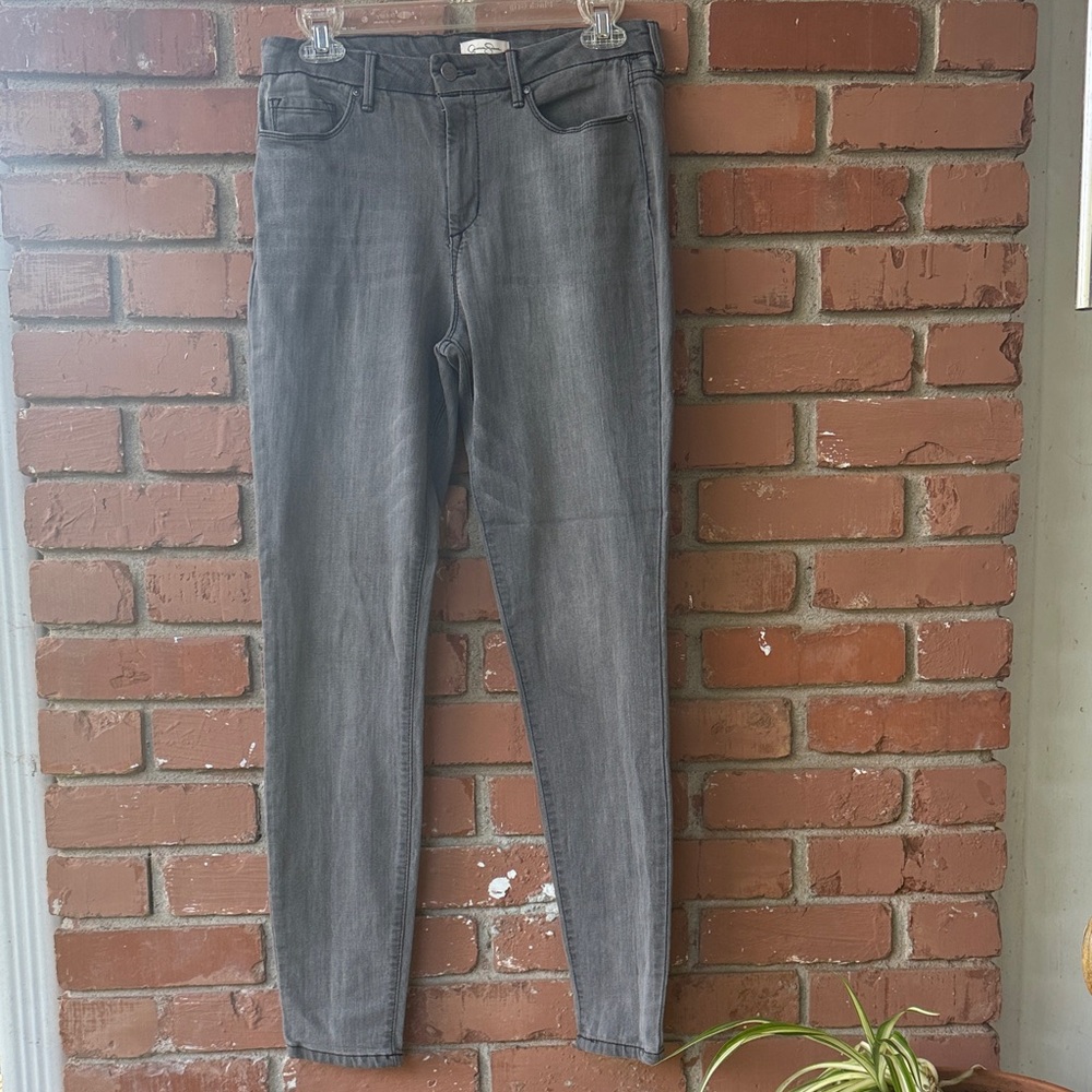Gray Denim Jeans - Picture 2 of 4